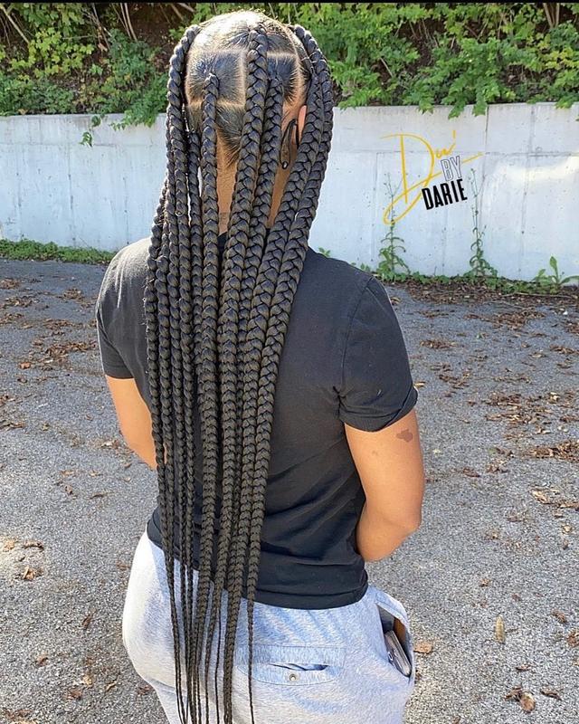 Casual and Joyful (knotless braids)