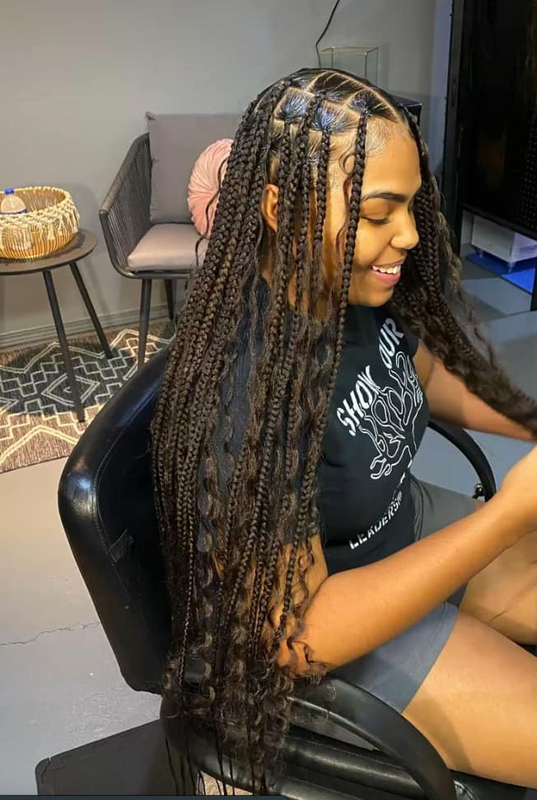 Beautiful Knotless Braids