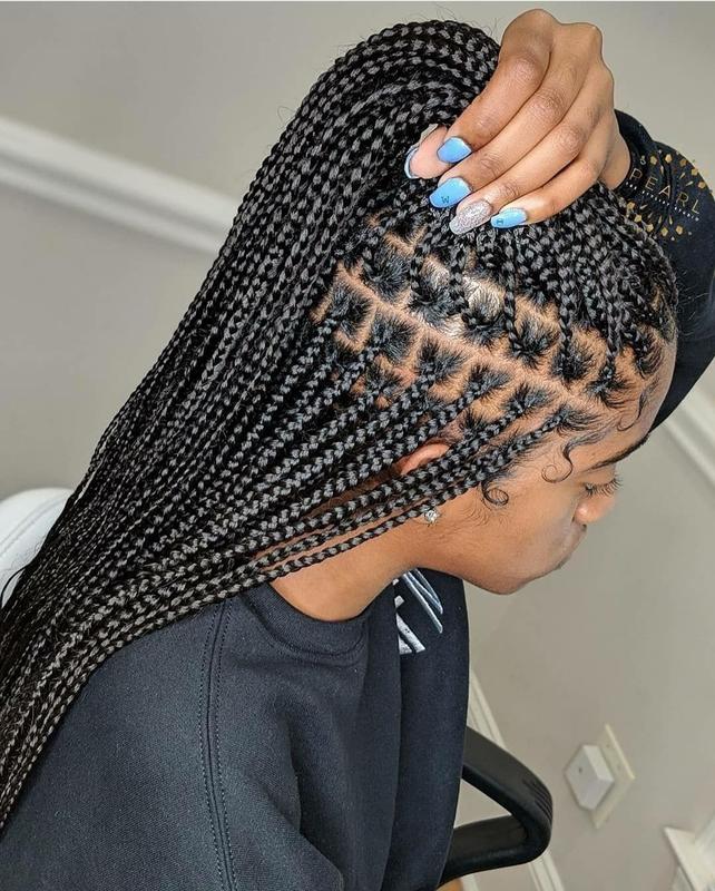 Beautiful knotless braids