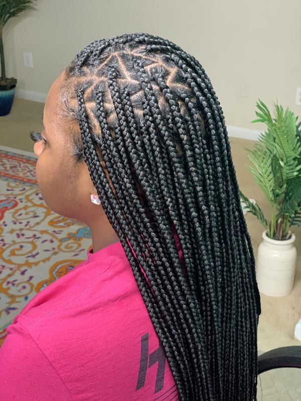 Bold Knotless Braids