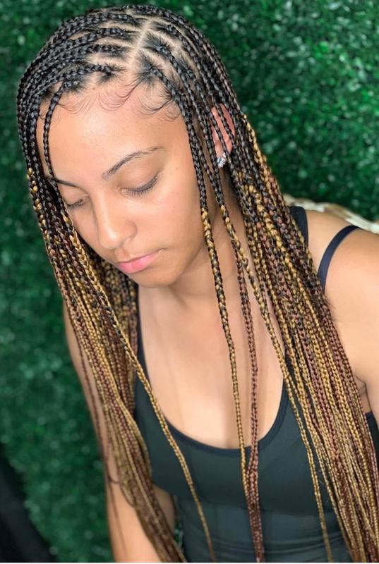 Intricate Knotless Braids